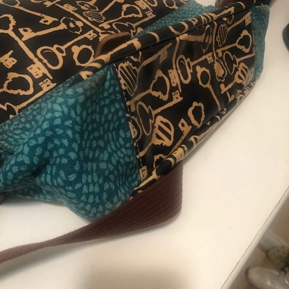 Fossil Adorable bag for school,office anywhere go